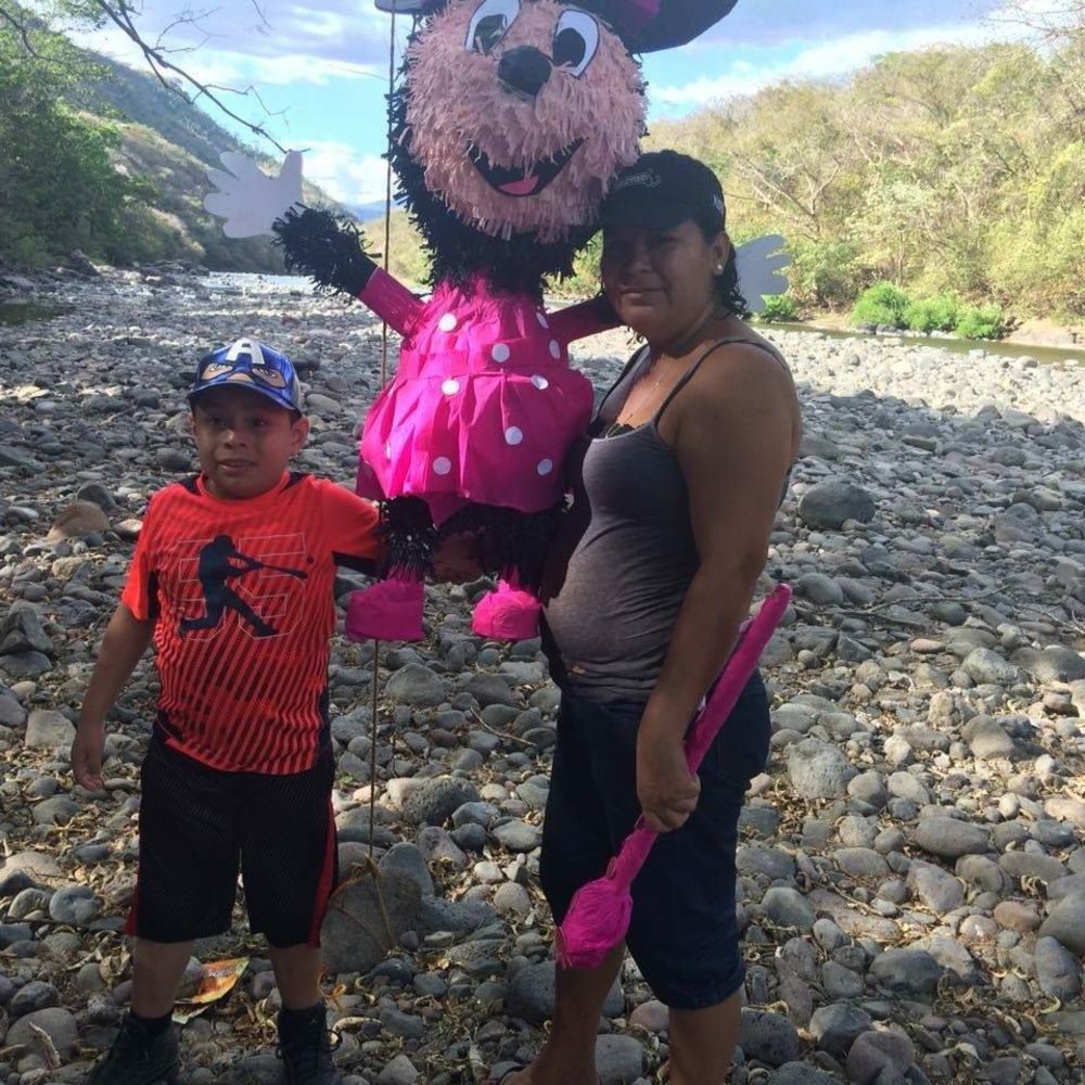 Meet your Posher, Santos a